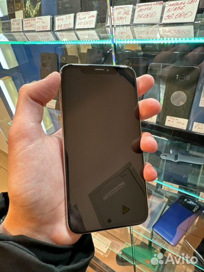 iPhone X, 64 ГБ