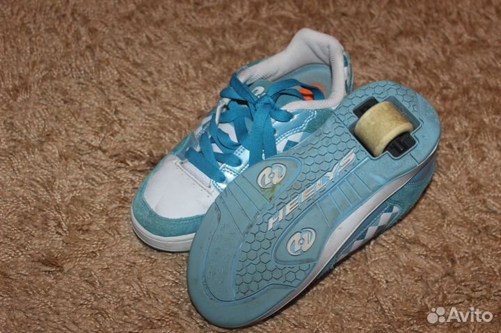 Продаю heelys