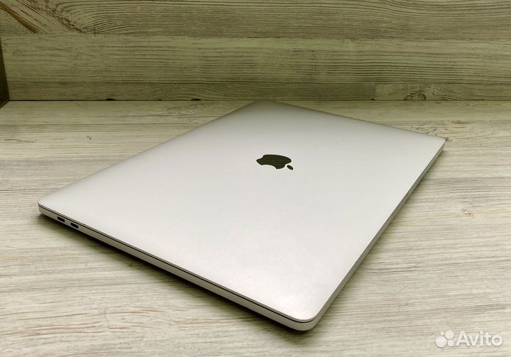 Apple MacBook Pro 15 2018