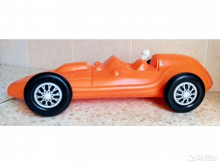 Гоночный автомобиль СССР пластмасса дутыш