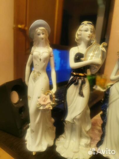Фарфоровые статуэтки