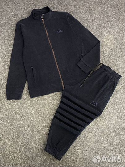 Мужский костюмы