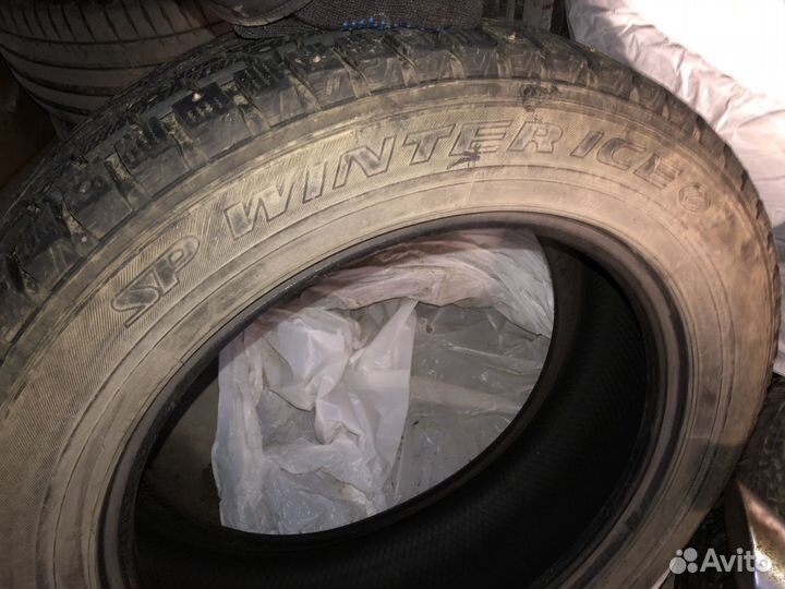 Dunlop SP Winter Ice 01 255/65 R18