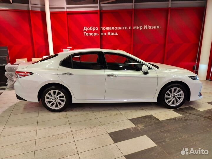 Toyota Camry 2.0 CVT, 2022