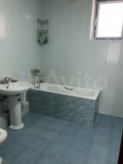 Дом 200 м² на участке 5 сот.