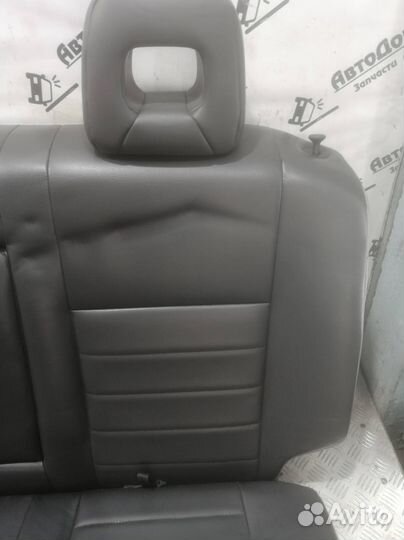 Заднее сиденье Nissan X-Trail T30