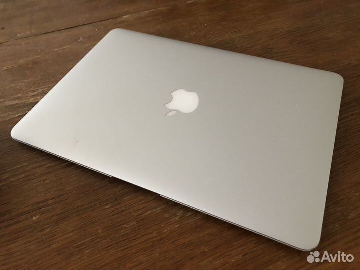 Apple MacBook Air 13 inch, early 2015