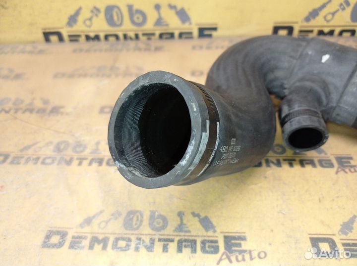 Патрубок интеркулера Passat B5 Audi A4 B5 A6 C5
