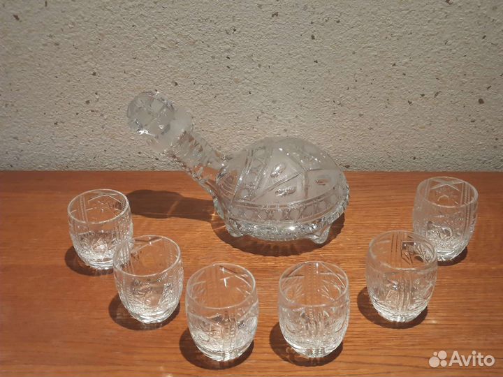 Штоф Черепаха. Графин 6 рюмок Дятьковский хрусталь