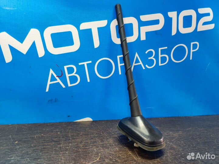 Антенна на крышу Skoda Rapid 1