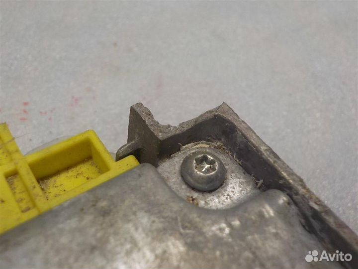 Блок управления AIR BAG Toyota Corolla (E120) 200