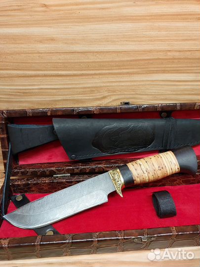 Нож охотничий Дамасская сталь в подарочном кейсе