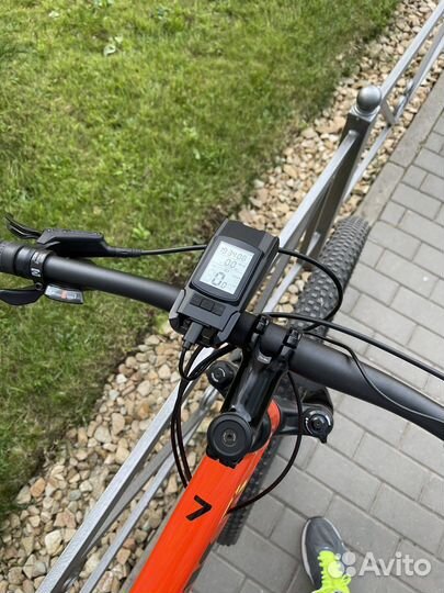 Велосипедный фонарь со спидометром, велокомпьютер