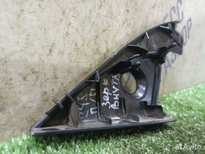 Накладка двери передняя правая Chevrolet Lacetti