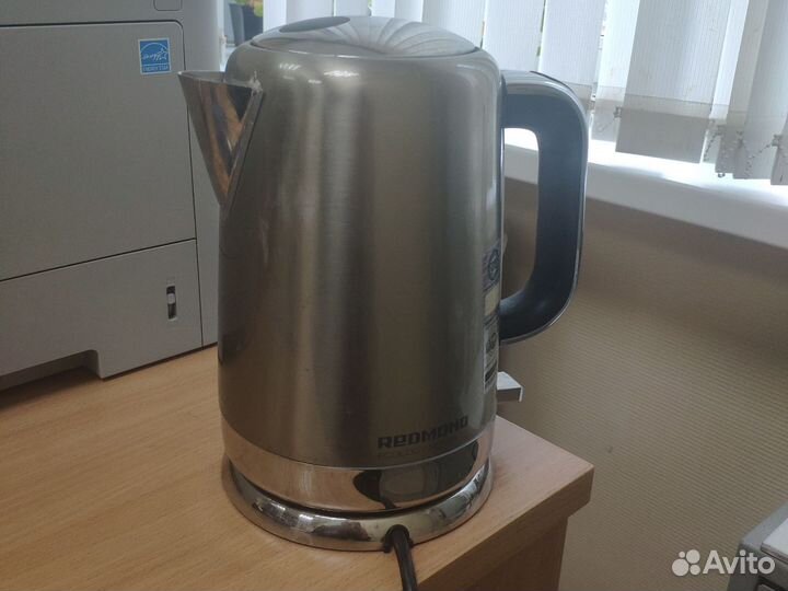 Чайник электрический бу