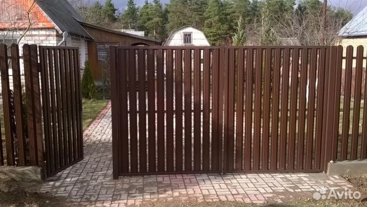 Забор металлический цена за метр работа по договор