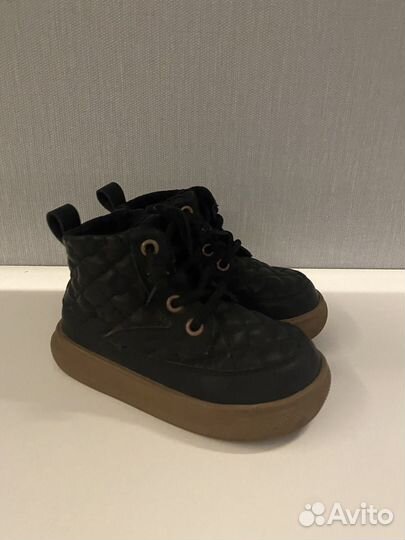 Ботинки демисезонные для девочки 24 размер