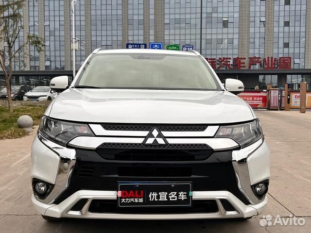 Mitsubishi Outlander 2.4 CVT, 2021, 27 000 км