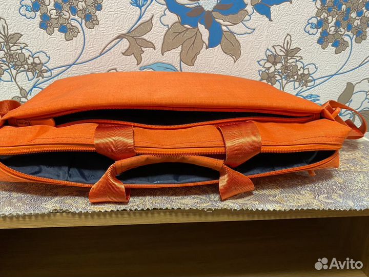 Сумка под ноутбук