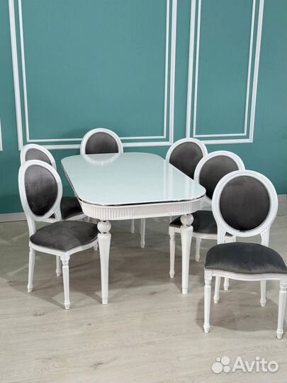 Комплект стол и стулья. В наличии