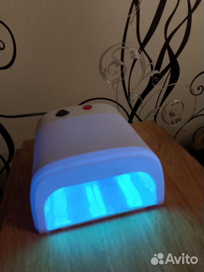 Ультрафиолетовая лампа