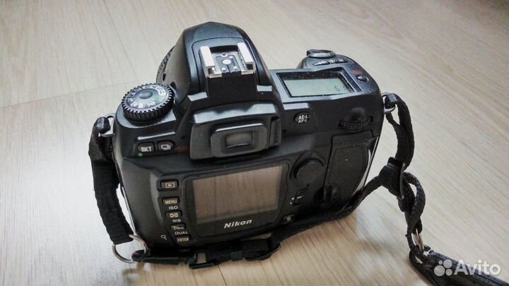 Nikon D70s полный комплект +объектив 50mm f/1.8D