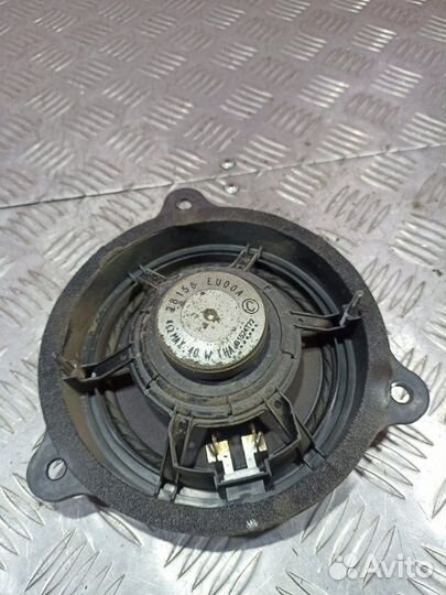 Динамик передний левый Nissan Tiida / C11X хэтчбек