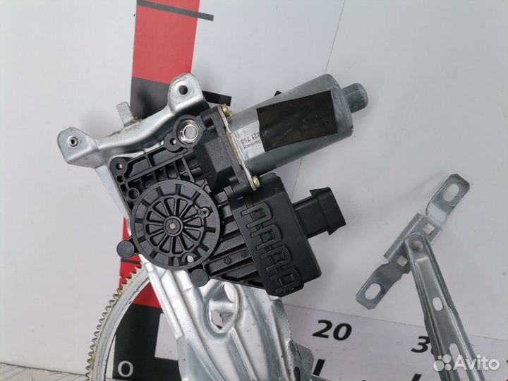 Стеклоподъемник передний левый Opel Zafira (A)