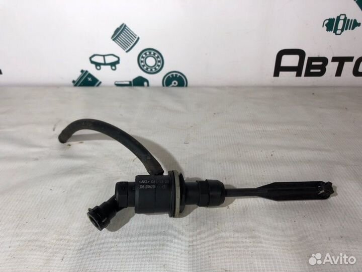 Главный цилиндр сцепления Renault Duster K4MA690