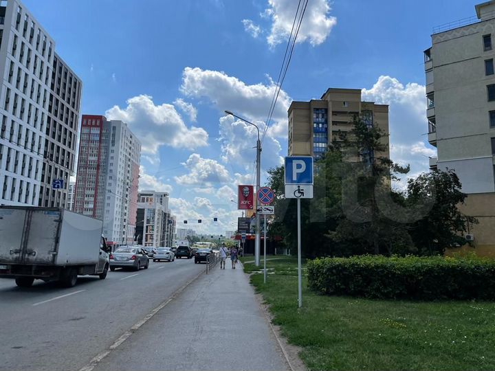 Магазин Офис Услуги на Лесотехникума, 22 м²