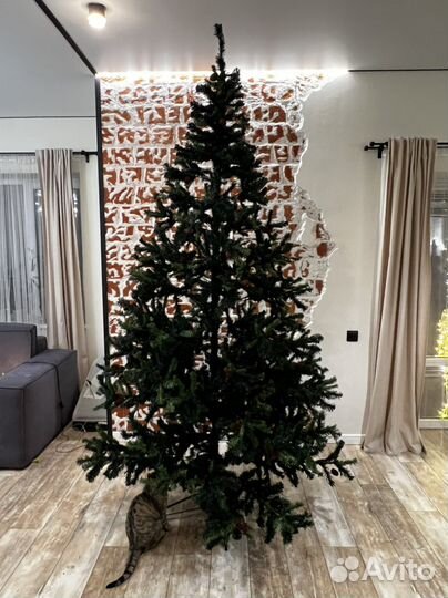 Новогодняя искусственная елка