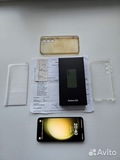 Samsung Galaxy S23, 8/256 ГБ