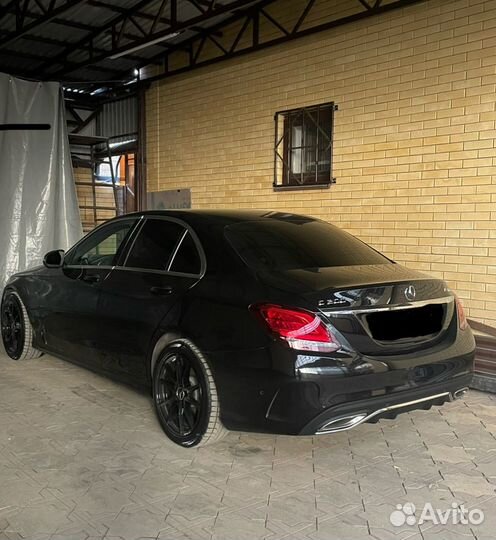 Диффузор на w205