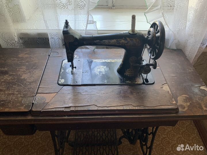 Швейная машинка зингер Singer (ножная)