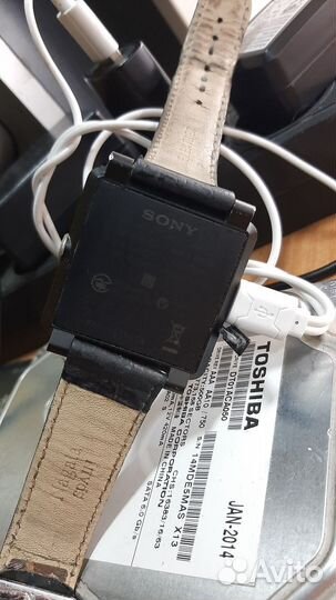 Смарт часы Sony smsrtwatch2