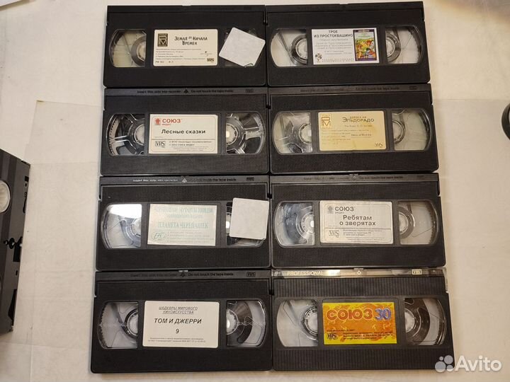 Видеокассеты с записью
