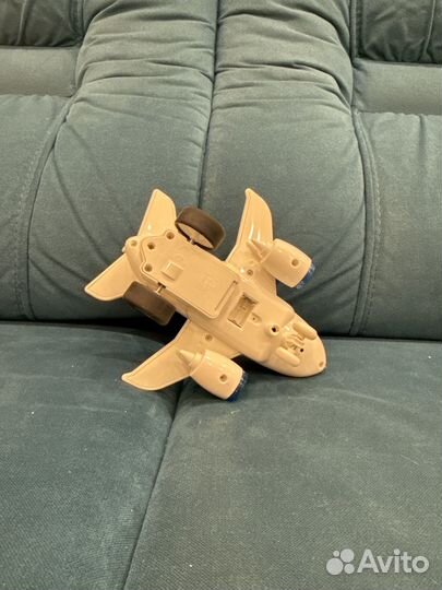 Самолет музыкальный