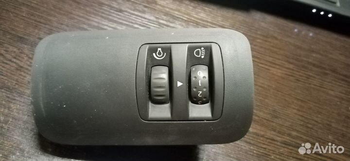 Блок регулировки фар салонный рено меган 2