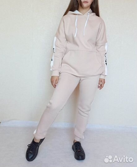 Спортивный костюм на флисе женский теплый