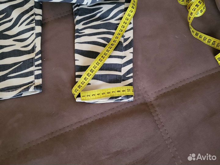 Джинсы zara