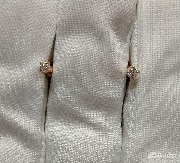 Золотые серьги с фианитом