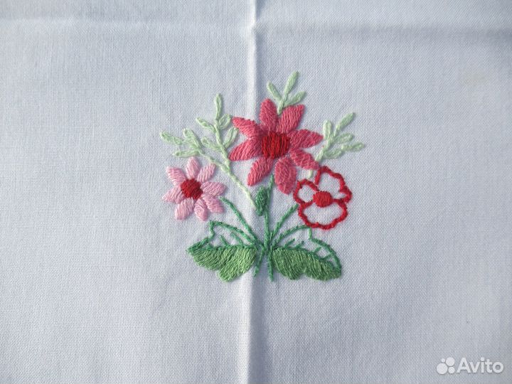 Скатерть №8 с вышивкой 73х73 винтаж