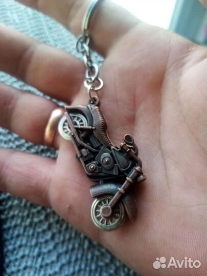 Брелок на ключи