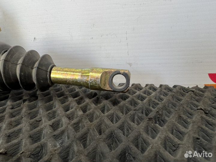 1927829 Цилиндр сцепления главный