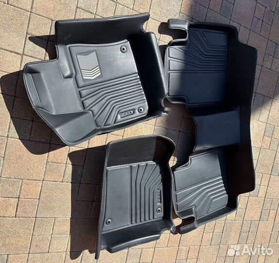Оригинальные новые 3D коврики для Geely Monjaro