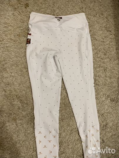 Белые бриджи для конного спорта от бренда shires