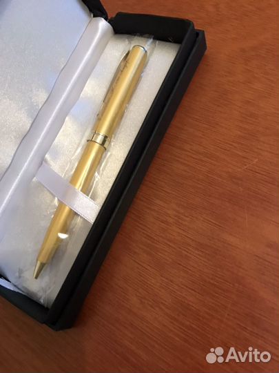 Ручка шариковая новая Oriflame