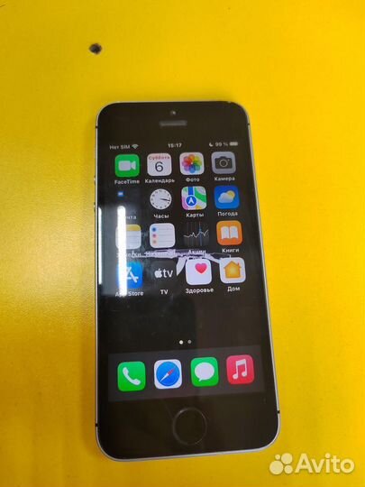 iPhone SE, 32 ГБ