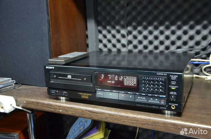 CD-проигрыватель Sony CDP-337ESD