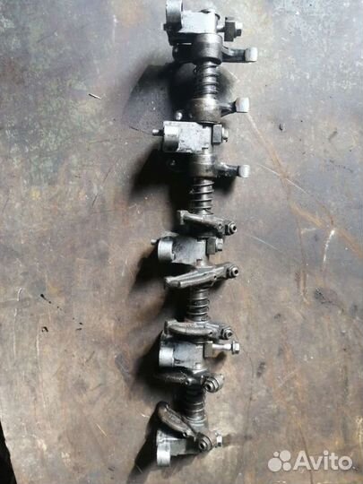 Ось коромысел на Мерседес ом 904 LA